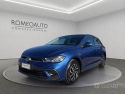 Blu metallizzato Usata 2022 VW Polo Life Tre volumi | 18.200 € (Buon prezzo)