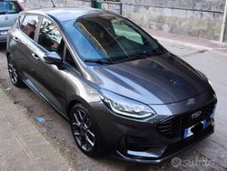 Grigio Usata 2022 Ford Fiesta ST-Line Due volumi | 14.999 € (Buon prezzo)