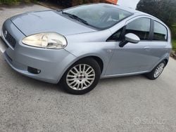Grigio Usata 2009 Fiat Grande Punto Due volumi | 5400 €