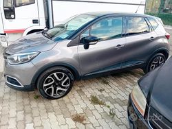Grigio Usata 2016 Renault Captur Zen SUV | 7700 € (Buon prezzo)