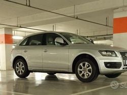 Grigio Usata 2009 Audi Q5 SUV | 15.510 €