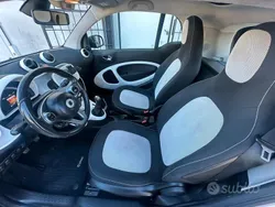 Usata 2015 Smart ForTwo Coupé Passion Due volumi | 7900 € (Buon prezzo)