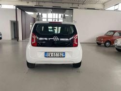 Bianco Usata 2014 VW up! Move Due volumi | 7400 € (Buon prezzo)