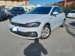 Grigio Usata 2018 VW Polo Comfortline Tre volumi | 10.290 € (Ottimo prezzo)