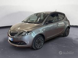 Grigio Usata 2022 Lancia Ypsilon Due volumi | 12.350 € (Cara)