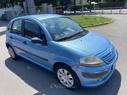Blu/azzurro Usata 2002 Citroën C3 Elegance Due volumi | 1950 € (Buon prezzo)