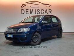 Blu/azzurro Usata 2010 Fiat Punto Active Tre volumi | 1999 € (Ottimo prezzo)
