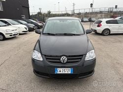 Grigio Usata 2005 VW Fox Sport Due volumi | 4500 € (Molto cara)