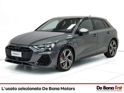 Grigio Nuova 2025 Audi A3 Sport Tre volumi | 57.890 € (Molto cara)