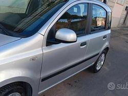 Grigio Usata 2010 Fiat Panda Due volumi | 5000 € (Cara)