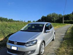 Usata 2013 VW Polo Comfortline Tre volumi | 9000 € (Buon prezzo)