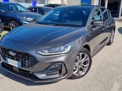 Grigio Usata 2022 Ford Focus ST-Line Tre volumi | 18.500 € (Ottimo prezzo)