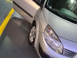 Usata 2005 Renault Scénic II Monovolume | 1200 € (Buon prezzo)