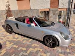 Usata 2000 Toyota MR2 Cabrio | 8500 €
