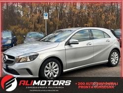 Grigio Usata 2017 Mercedes A160 Premium Tre volumi | 15.900 € (Ottimo prezzo)