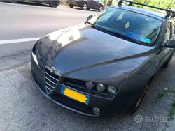Usata 2008 Alfa Romeo 159 Tre volumi | 1000 € (Molto cara)