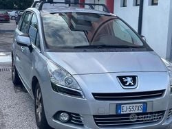 Grigio Usata 2011 Peugeot 5008 Business-Line Monovolume | 1990 € (Super prezzo)