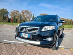 Nero Usata 2010 Toyota RAV4 SUV | 7250 € (Buon prezzo)
