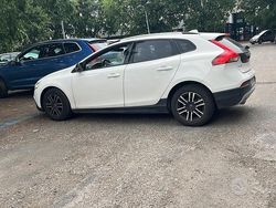 Bianco Usata 2019 Volvo V40 CC Plus Station wagon | 10.500 € (Buon prezzo)