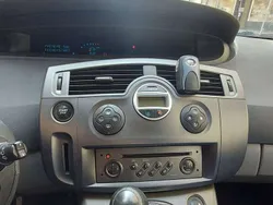 Grigio Usata 2004 Renault Scénic II Authentique Monovolume | 800 € (Ottimo prezzo)