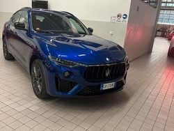 Blu Usata 2023 Maserati Levante SUV | 88.000 €