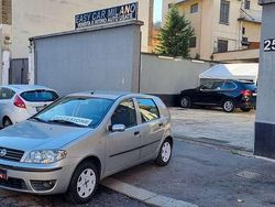 Grigio Usata 2004 Fiat Punto Dynamic Tre volumi | 2500 € (Cara)