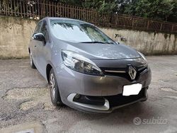 Grigio Usata 2015 Renault Scénic III LIMITED Monovolume | 8500 € (Buon prezzo)