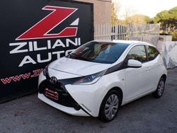 Bianco Usata 2015 Toyota Aygo Due volumi | 6500 € (Buon prezzo)