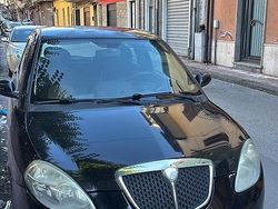 Usata 2007 Lancia Ypsilon Due volumi | 2700 € (Buon prezzo)