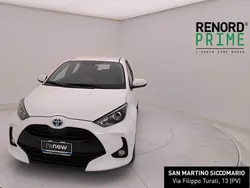 Bianco Usata 2022 Toyota Yaris Hybrid Trend Tre volumi | 16.400 € (Ottimo prezzo)