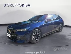 Blu Usata 2024 BMW 520 M Sport Station wagon | 66.700 € (Molto cara)