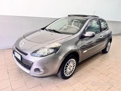 Grigio Usata 2009 Renault Clio II Luxe Tre volumi | 3499 € (Buon prezzo)