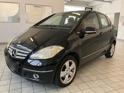 Nero Usata 2009 Mercedes A150 Avantgarde Tre volumi | 5900 € (Buon prezzo)