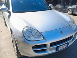 Grigio Usata 2004 Porsche Cayenne SUV | 11.900 € (Buon prezzo)