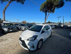 Bianco Usata 2020 Toyota Yaris Cool Tre volumi | 12.800 € (Buon prezzo)