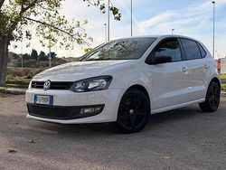 Bianco Usata 2012 VW Polo Tre volumi | 6900 € (Molto cara)