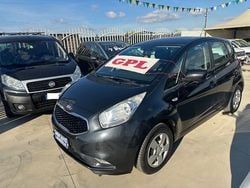 Nero Usata 2015 Kia Venga Due volumi | 7990 € (Buon prezzo)
