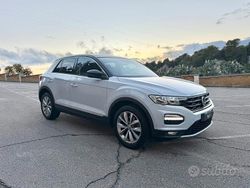 Bianco Usata 2018 VW T-Roc SUV | 15.900 € (Cara)