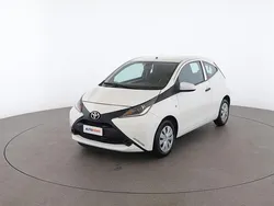 Bianco Usata 2016 Toyota Aygo Cool Due volumi | 8999 € (Buon prezzo)