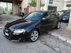Nero Usata 2010 Audi A3 Attraction Tre volumi | 6500 € (Buon prezzo)
