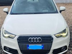 Bianco Usata 2013 Audi A1 Ambition Due volumi | 5499 € (Buon prezzo)
