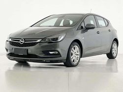 Grigio Usata 2017 Opel Astra Tre volumi | 8300 € (Cara)