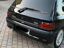 Usata 1995 Renault Clio Tre volumi | 11.800 €