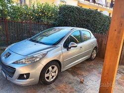 Usata 2010 Peugeot 207 Due volumi | 3000 € (Buon prezzo)