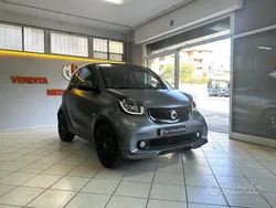 Grigio Usata 2019 Smart ForTwo Coupé Superpassion Due volumi | 13.950 € (Buon prezzo)