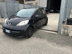 Nero Usata 2006 Peugeot 107 Due volumi | 2499 € (Ottimo prezzo)