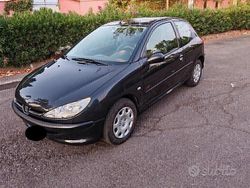 Nero Usata 2007 Peugeot 206 Tre volumi | 2850 € (Cara)