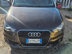 Marrone Usata 2012 Audi A1 Ambition Tre volumi | 7900 € (Ottimo prezzo)
