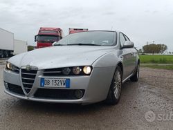 Grigio Usata 2006 Alfa Romeo 159 Station wagon | 2900 € (Buon prezzo)