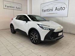 Bianco Nuova 2025 Toyota C-HR Trend SUV | 31.000 € (Buon prezzo)